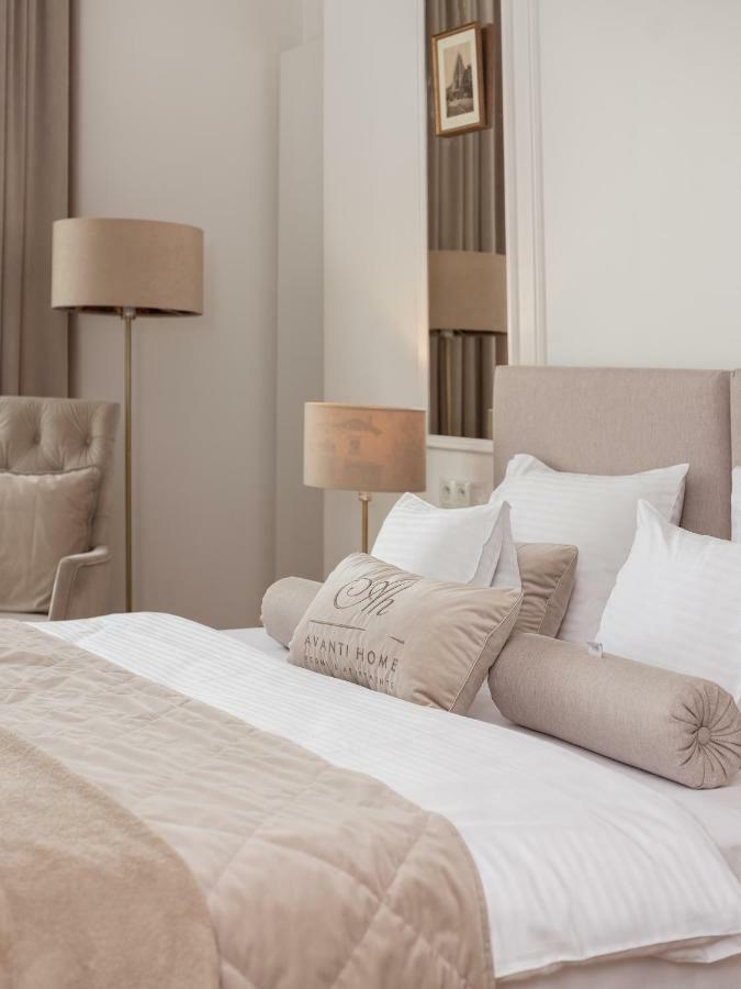 Aparthotel Avanti *